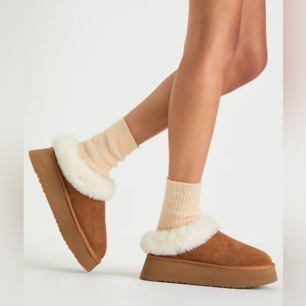 Steve Madden Chaplin Tan Suede Leather Faux Fur Flatform Slippers Booties NWT 6